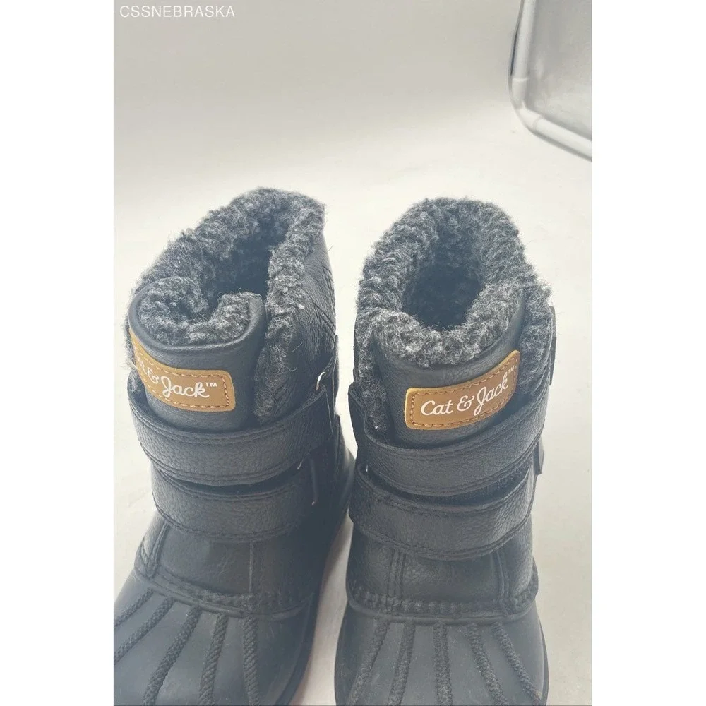 Cat & Jack Black Toddler Denver Winter Boots - Size 6